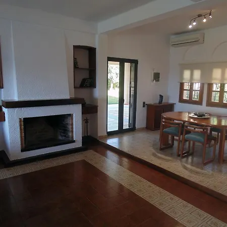 Achillion Villas شقة فندقية *